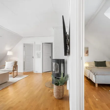 Renovated With Mountain Views